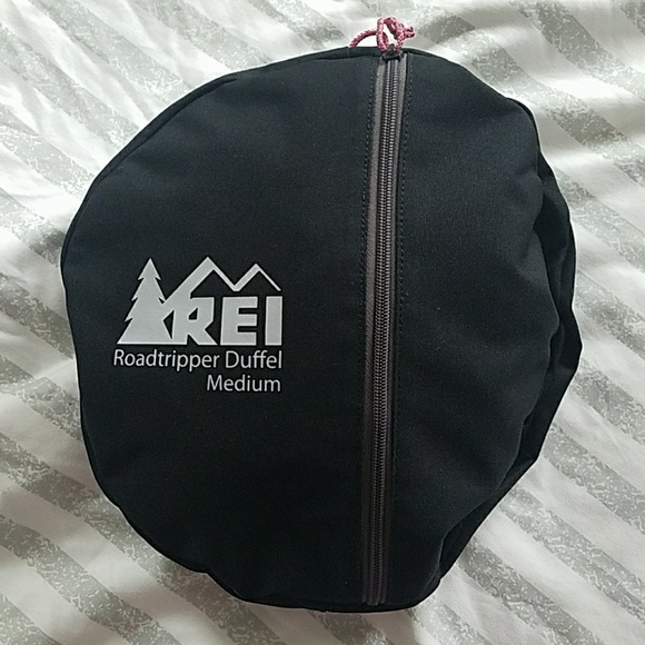 rei duffel bag medium